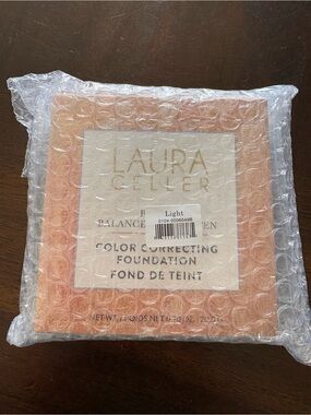LAURA GELLER SUPER SIZE BAKED & BRIGHTEN COLOR CORRECTING FOUNDATION IN LIGHT